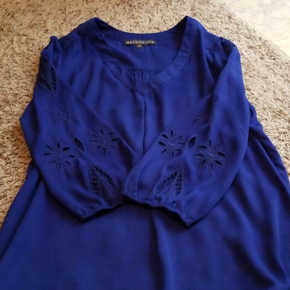 Stitch Fix Blouse w/cutout Details on Sleeves